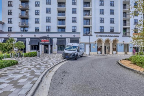Condo in West Palm Beach, Florida, 2 bedrooms  № 2084152 - photo 9