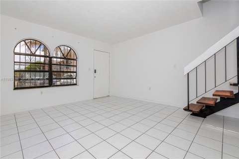 Купить таунхаус в Хайалиа, Флорида 2 спальни, 100.33м2, № 2024270 - фото 3