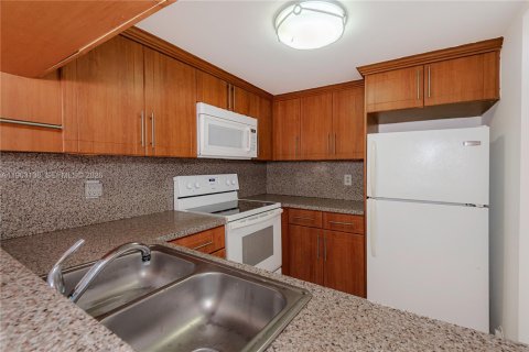 Купить таунхаус в Хайалиа, Флорида 2 спальни, 100.33м2, № 2024270 - фото 14