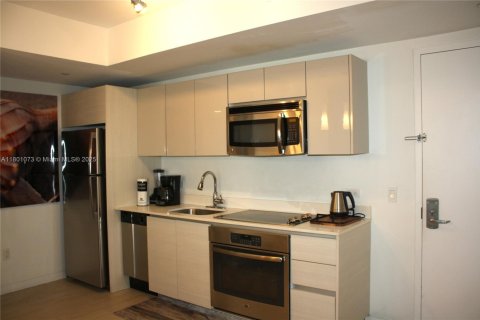 Copropriété à vendre à Hallandale Beach, Floride: 2 chambres, 96.34 m2 № 1715436 - photo 13