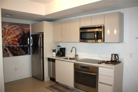 Copropriété à vendre à Hallandale Beach, Floride: 2 chambres, 96.34 m2 № 1715436 - photo 12