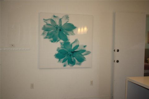 Copropriété à vendre à Hallandale Beach, Floride: 2 chambres, 96.34 m2 № 1715436 - photo 23