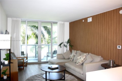Copropriété à vendre à Hallandale Beach, Floride: 2 chambres, 96.34 m2 № 1715436 - photo 16