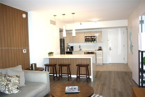 Copropriété à vendre à Hallandale Beach, Floride: 2 chambres, 96.34 m2 № 1715436 - photo 1