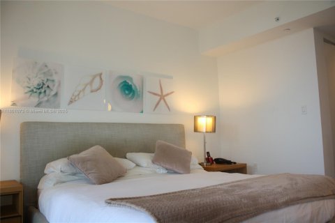 Copropriété à vendre à Hallandale Beach, Floride: 2 chambres, 96.34 m2 № 1715436 - photo 8