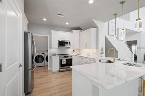 Touwnhouse à vendre à New Port Richey, Floride: 3 chambres, 184.97 m2 № 1585870 - photo 7
