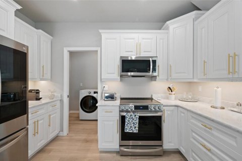 Touwnhouse à vendre à New Port Richey, Floride: 3 chambres, 184.97 m2 № 1585870 - photo 8