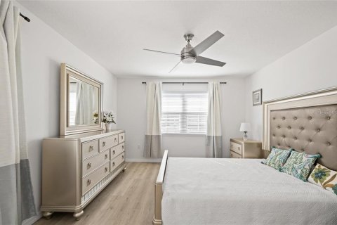 Touwnhouse à vendre à New Port Richey, Floride: 3 chambres, 184.97 m2 № 1585870 - photo 28