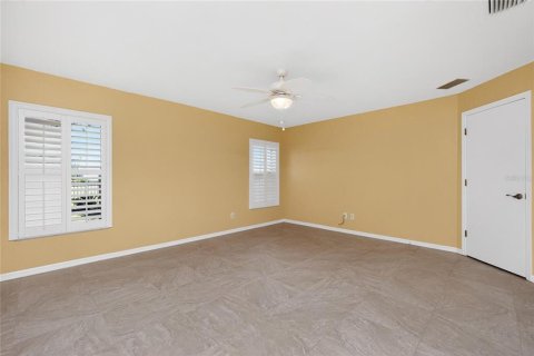 Villa ou maison à vendre à Punta Gorda, Floride: 4 chambres, 206.24 m2 № 2226523 - photo 30