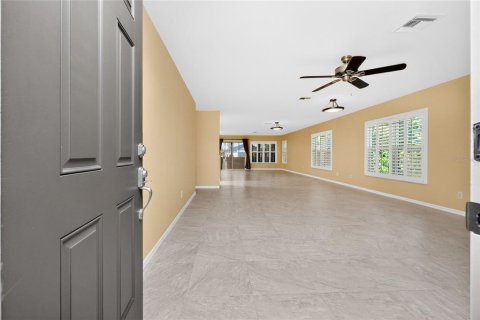 Villa ou maison à vendre à Punta Gorda, Floride: 4 chambres, 206.24 m2 № 2226523 - photo 4