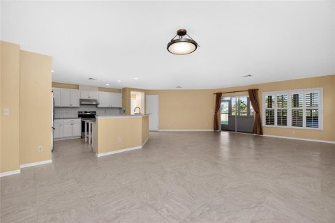 Villa ou maison à vendre à Punta Gorda, Floride: 4 chambres, 206.24 m2 № 2226523 - photo 11
