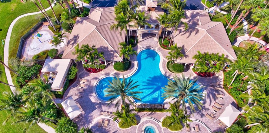 House in Boynton Beach, Florida 6 bedrooms, 385.27 sq.m. № 1230146