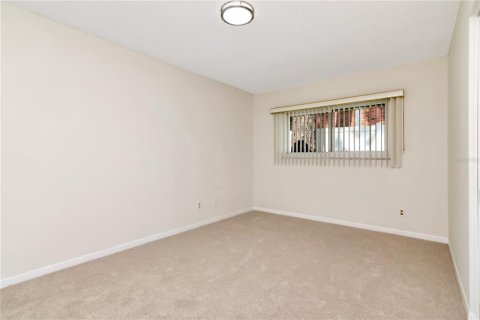 House in Seminole, Florida 5 bedrooms, 276.29 sq.m. № 1879184 - photo 21