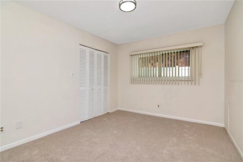House in Seminole, Florida 5 bedrooms, 276.29 sq.m. № 1879184 - photo 20