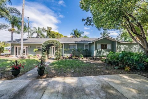 Villa ou maison à vendre à Lake Wales, Floride: 4 chambres, 261.61 m2 № 2139238 - photo 4