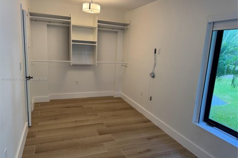 Villa ou maison à vendre à Miami Shores, Floride: 3 chambres, 161.93 m2 № 1949349 - photo 18