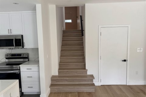 Villa ou maison à vendre à Miami Shores, Floride: 3 chambres, 161.93 m2 № 1949349 - photo 19