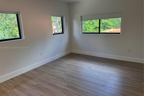 Villa ou maison à vendre à Miami Shores, Floride: 3 chambres, 161.93 m2 № 1949349 - photo 21