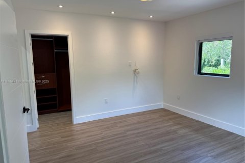 Villa ou maison à vendre à Miami Shores, Floride: 3 chambres, 161.93 m2 № 1949349 - photo 22