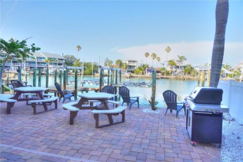 Apartment in Treasure Island, Florida 1 bedroom, 52.03 sq.m. № 1757953 - photo 24