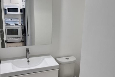 Copropriété à louer à Pompano Beach, Floride: 1 chambre, 68.75 m2 № 1966399 - photo 24