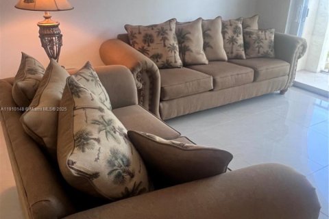 Copropriété à louer à Pompano Beach, Floride: 1 chambre, 68.75 m2 № 1966399 - photo 11