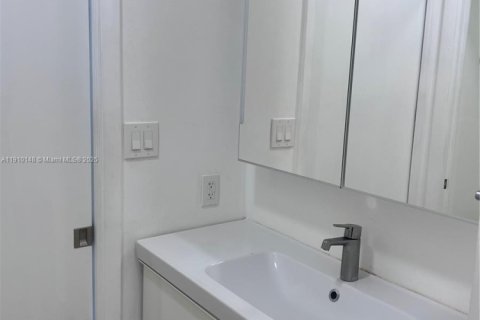 Copropriété à louer à Pompano Beach, Floride: 1 chambre, 68.75 m2 № 1966399 - photo 21