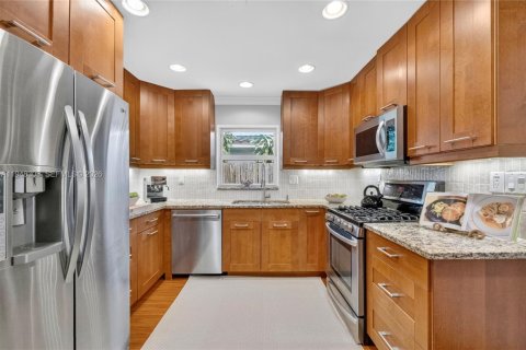 Casa en venta en Oakland Park, Florida, 3 dormitorios, 188.03 m2 № 2006426 - foto 17