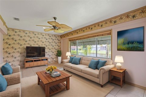House in New Smyrna Beach, Florida 3 bedrooms, 172.89 sq.m. № 1776573 - photo 4