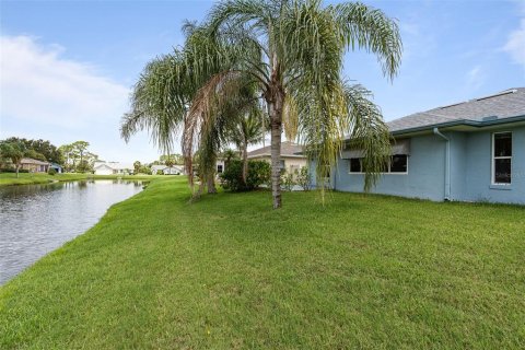 House in New Smyrna Beach, Florida 3 bedrooms, 172.89 sq.m. № 1776573 - photo 27