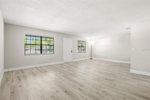 Copropriété à vendre à Largo, Floride: 2 chambres, 103.12 m2 № 1907325 - photo 4