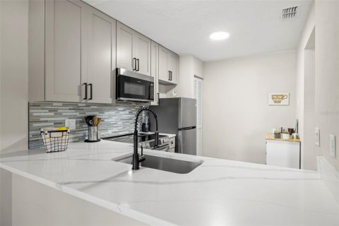 Copropriété à vendre à Largo, Floride: 2 chambres, 103.12 m2 № 1907325 - photo 9