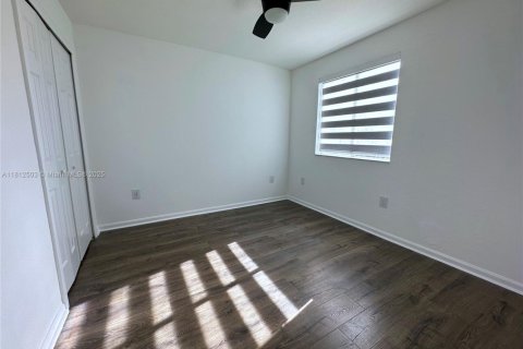Townhouse in Homestead, Florida 4 bedrooms, 132.2 sq.m. № 1758995 - photo 19