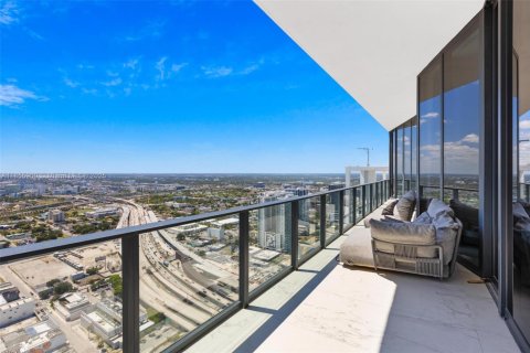 Copropriété à louer à Miami, Floride: 4 chambres, 452.99 m2 № 1962691 - photo 21