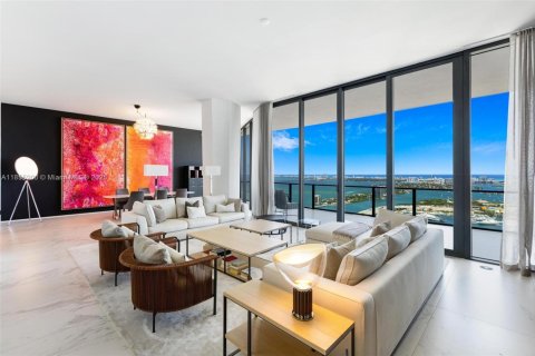 Copropriété à louer à Miami, Floride: 4 chambres, 452.99 m2 № 1962691 - photo 22