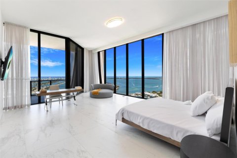 Copropriété à louer à Miami, Floride: 4 chambres, 452.99 m2 № 1962691 - photo 8