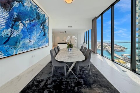 Copropriété à louer à Miami, Floride: 4 chambres, 452.99 m2 № 1962691 - photo 7