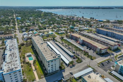 Condo in Gulfport, Florida, 2 bedrooms  № 1734821 - photo 29
