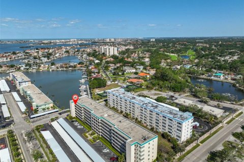 Condo in Gulfport, Florida, 2 bedrooms  № 1734821 - photo 28