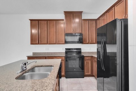 Снять в аренду таунхаус в Пинеллас-Парк, Флорида 6 комнат, 131.92м2, № 2095276 - фото 5