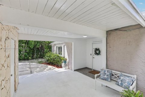 Villa ou maison à vendre à South Miami, Floride: 3 chambres, 176.14 m2 № 1921894 - photo 10