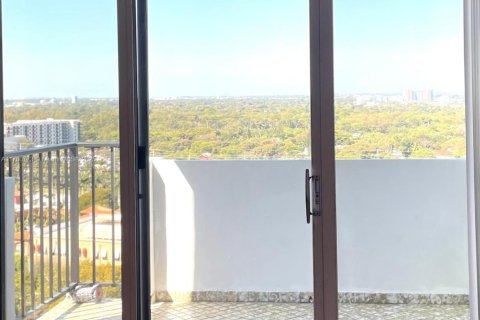 Condo in Aventura, Florida, 2 bedrooms  № 1707858 - photo 11