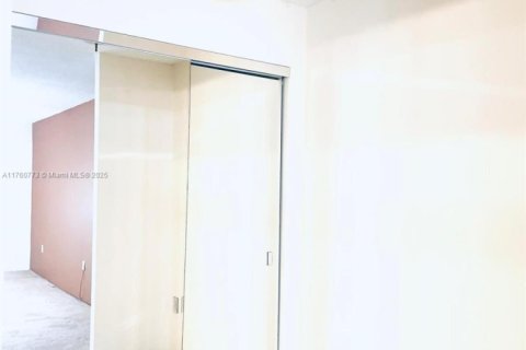 Condo in Aventura, Florida, 2 bedrooms  № 1707858 - photo 23
