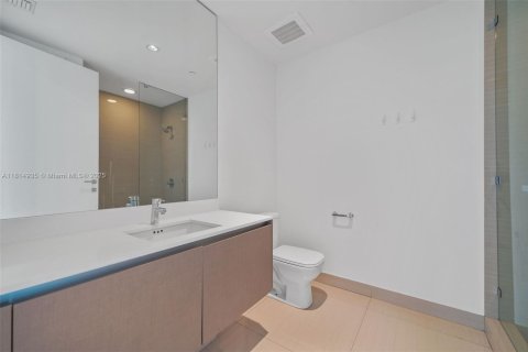 Condo in Aventura, Florida, 3 bedrooms  № 2045956 - photo 25