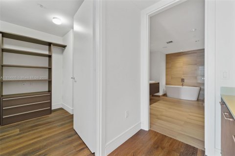 Condo in Aventura, Florida, 3 bedrooms  № 2045956 - photo 17