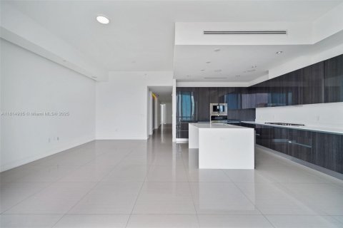 Condo in Aventura, Florida, 3 bedrooms  № 2045956 - photo 4