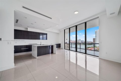 Condo in Aventura, Florida, 3 bedrooms  № 2045956