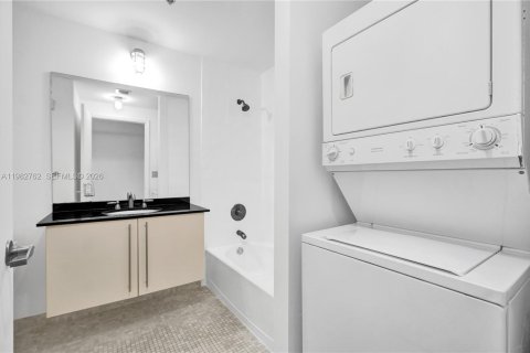 Copropriété à vendre à Miami, Floride: 49.61 m2 № 2047350 - photo 6