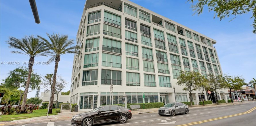 Studio à Condo à Miami, Floride  № 2047350