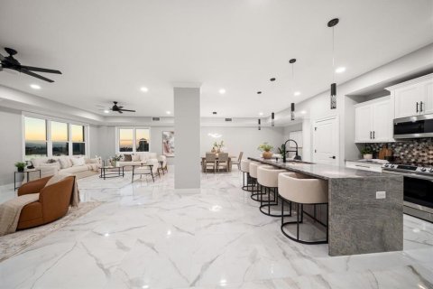 Condo in Clearwater, Florida, 4 bedrooms № 2195380 - photo 15